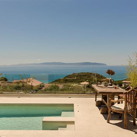 Hilaritas Luxury Suites Sea View, Private Pool & Jacuzzi Paradise Ratzaklíon Dış mekan fotoğraf