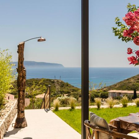 Hilaritas Luxury Suites Sea View, Private Pool & Jacuzzi Paradise Ratzaklíon Dış mekan fotoğraf
