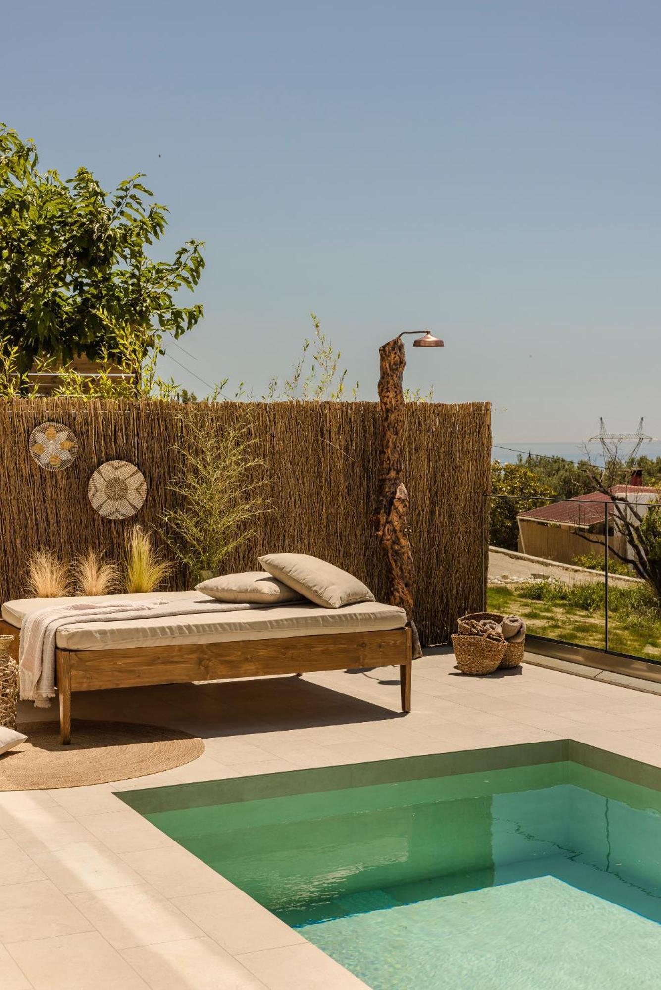 Hilaritas Luxury Suites Sea View, Private Pool & Jacuzzi Paradise Ratzaklíon Dış mekan fotoğraf