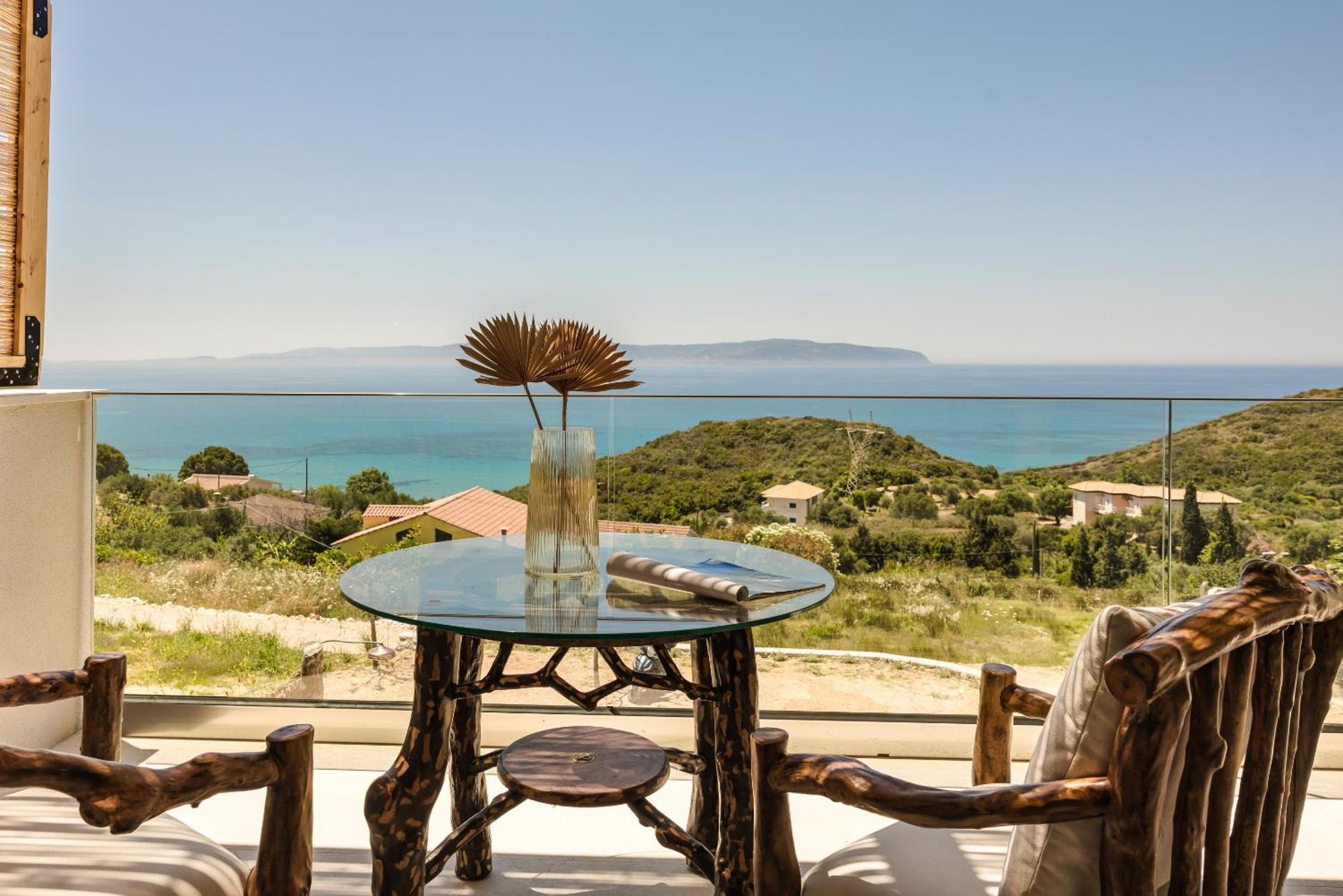 Hilaritas Luxury Suites Sea View, Private Pool & Jacuzzi Paradise Ratzaklíon Dış mekan fotoğraf