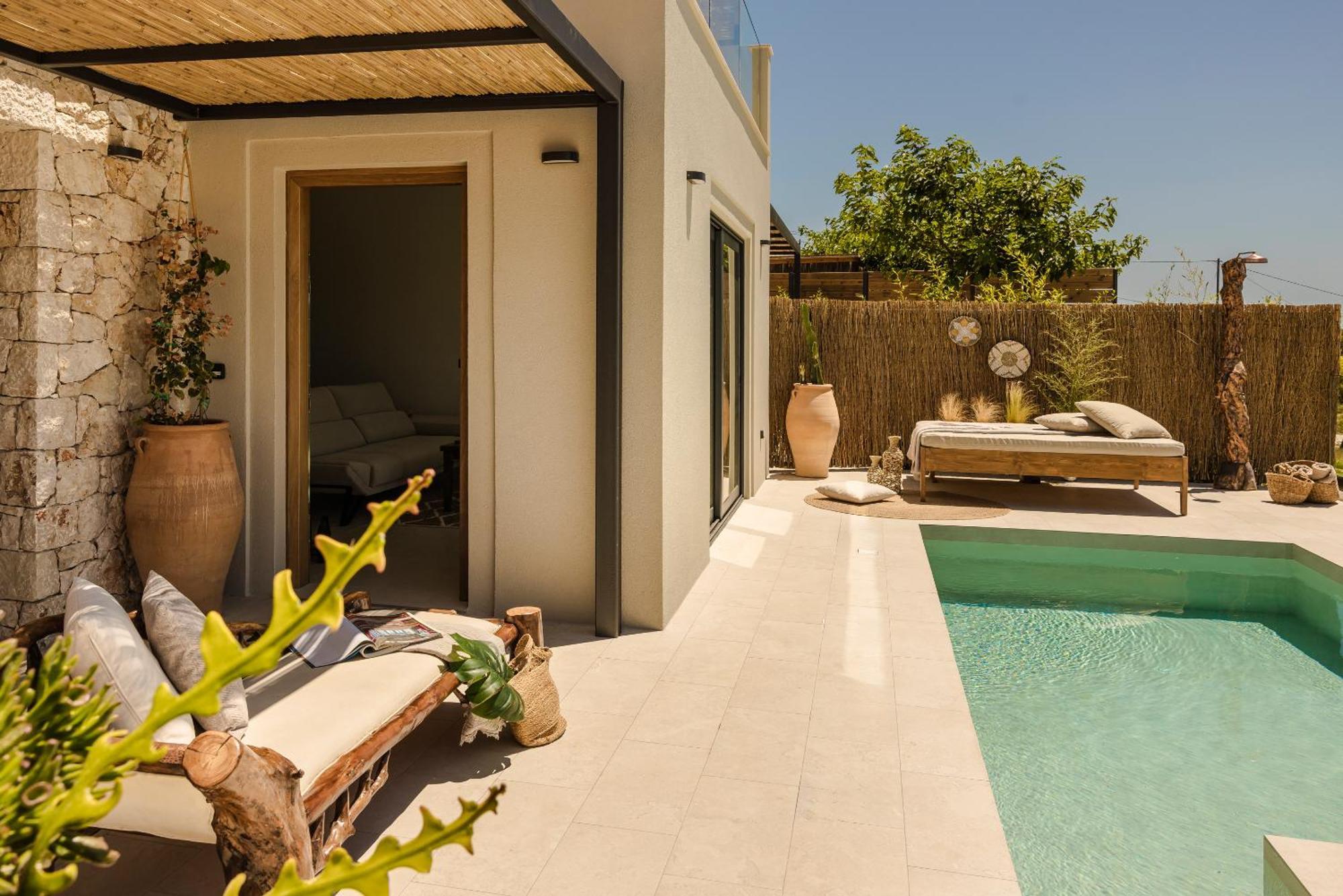 Hilaritas Luxury Suites Sea View, Private Pool & Jacuzzi Paradise Ratzaklíon Dış mekan fotoğraf