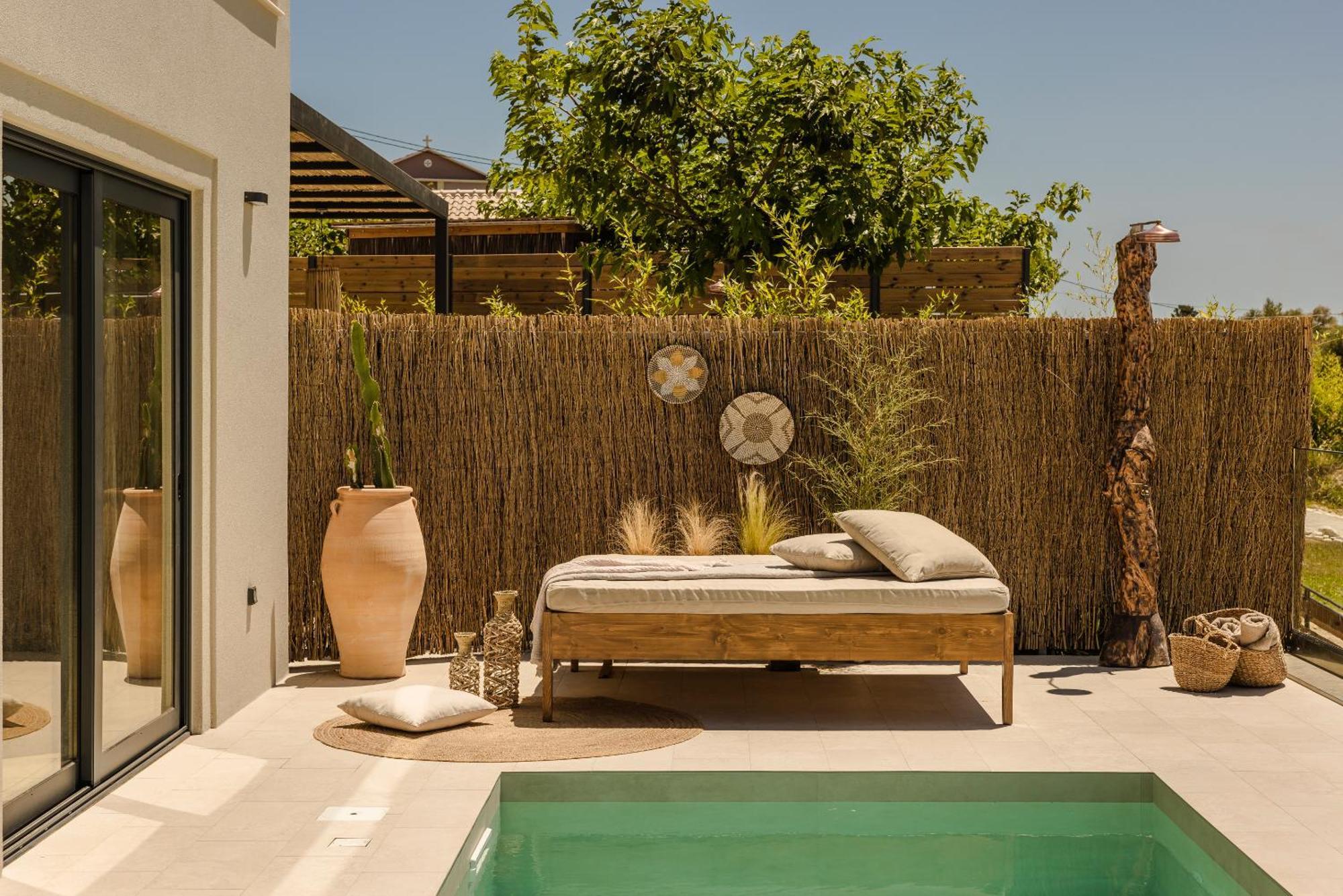 Hilaritas Luxury Suites Sea View, Private Pool & Jacuzzi Paradise Ratzaklíon Dış mekan fotoğraf