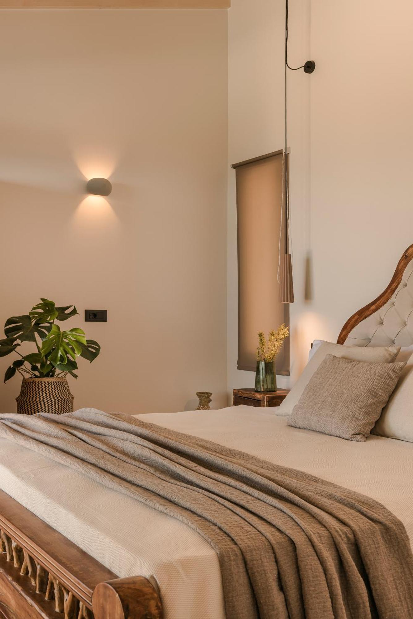Hilaritas Luxury Suites Sea View, Private Pool & Jacuzzi Paradise Ratzaklíon Dış mekan fotoğraf